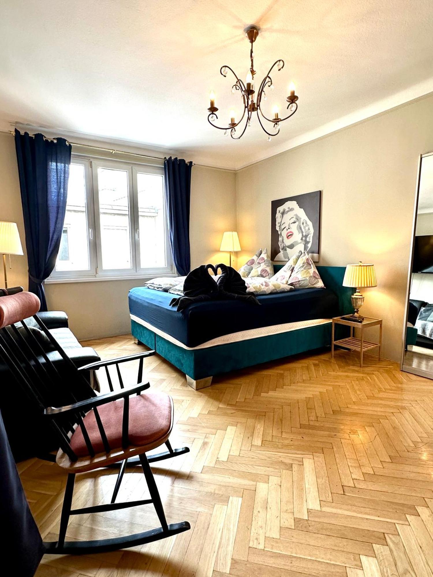 Center Apartment With 360° Rooftop Wien Exteriör bild
