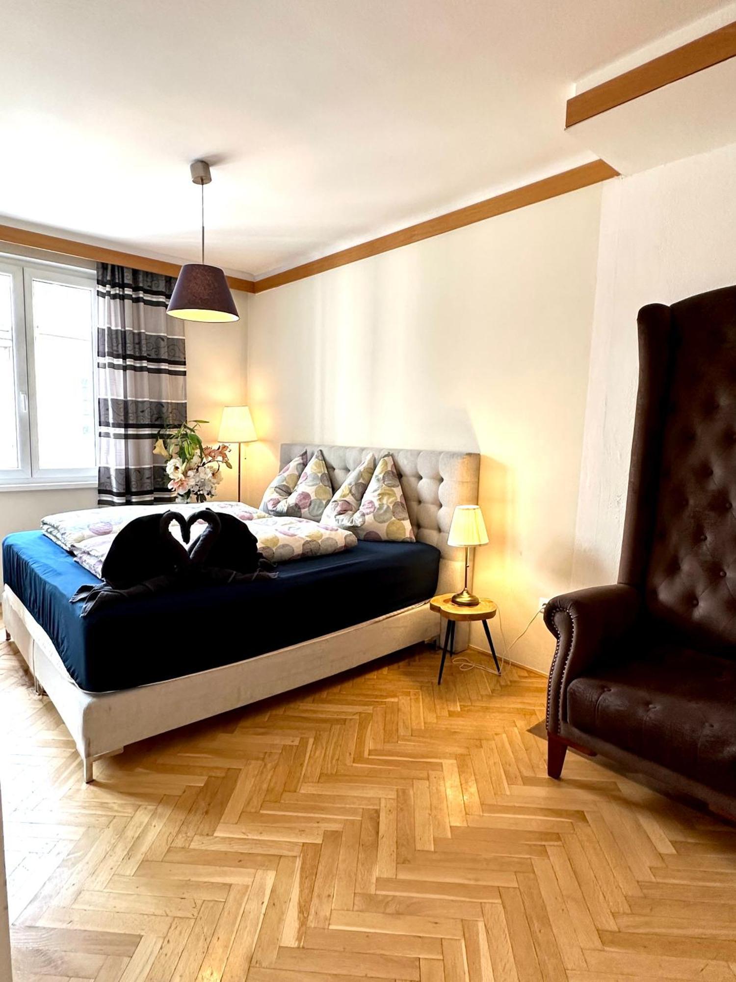 Center Apartment With 360° Rooftop Wien Exteriör bild
