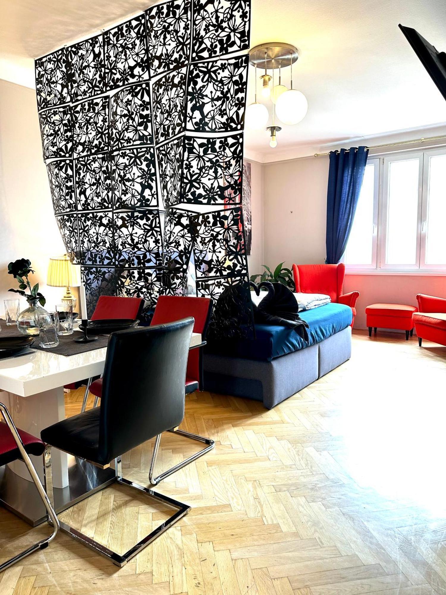 Center Apartment With 360° Rooftop Wien Exteriör bild